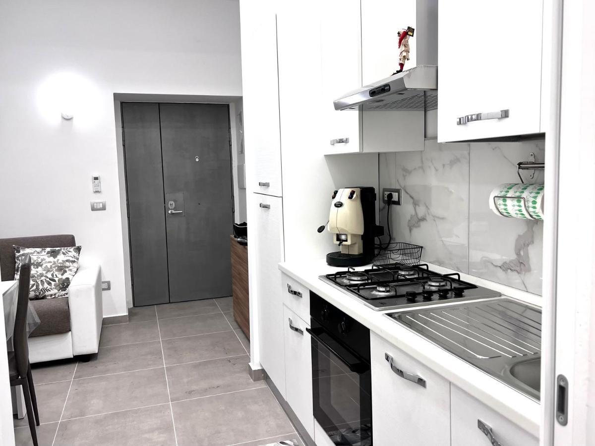 Casa Vacanza Da Zia Susetta เนเปิลส์ ภายนอก รูปภาพ