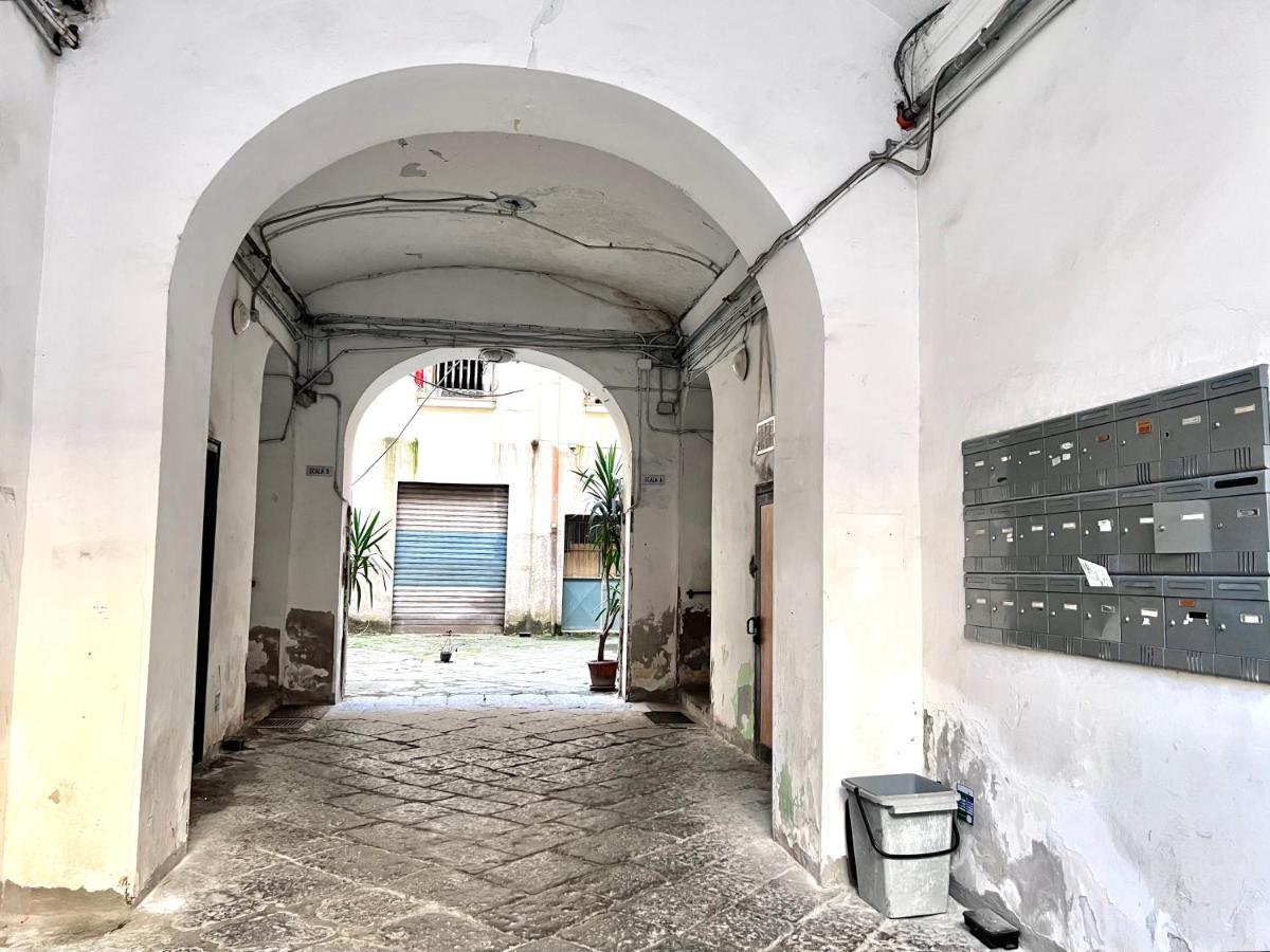 Casa Vacanza Da Zia Susetta เนเปิลส์ ภายนอก รูปภาพ