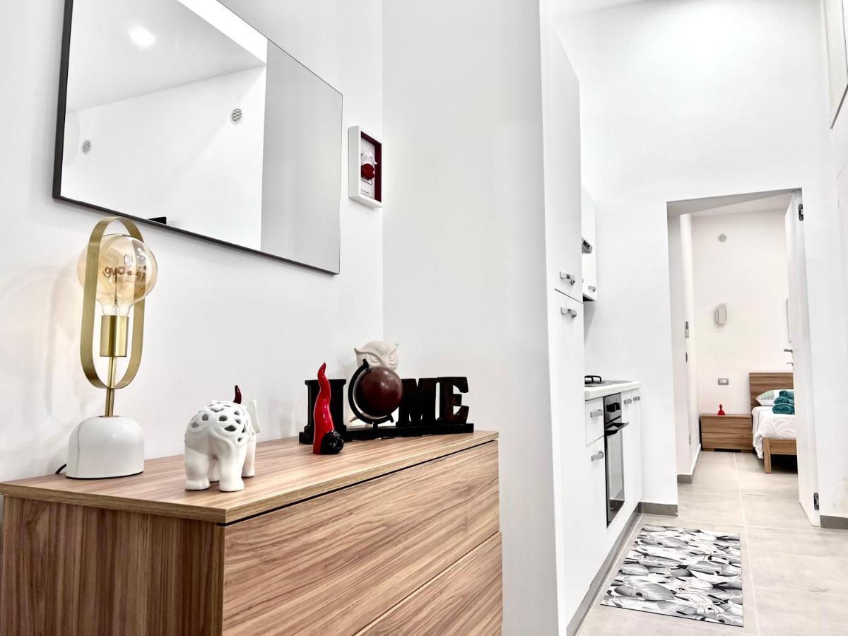 Casa Vacanza Da Zia Susetta เนเปิลส์ ภายนอก รูปภาพ